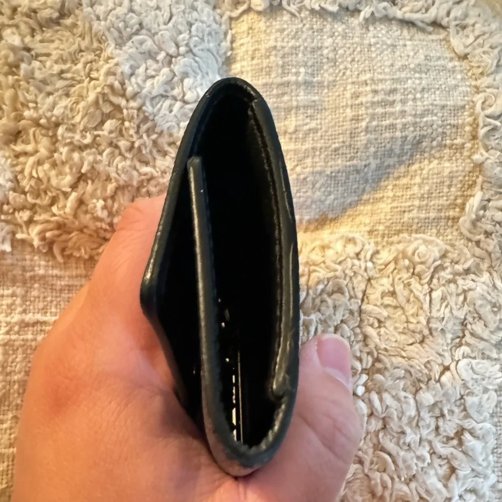 Authentic Louis Vuitton Graphite 6 Key holder